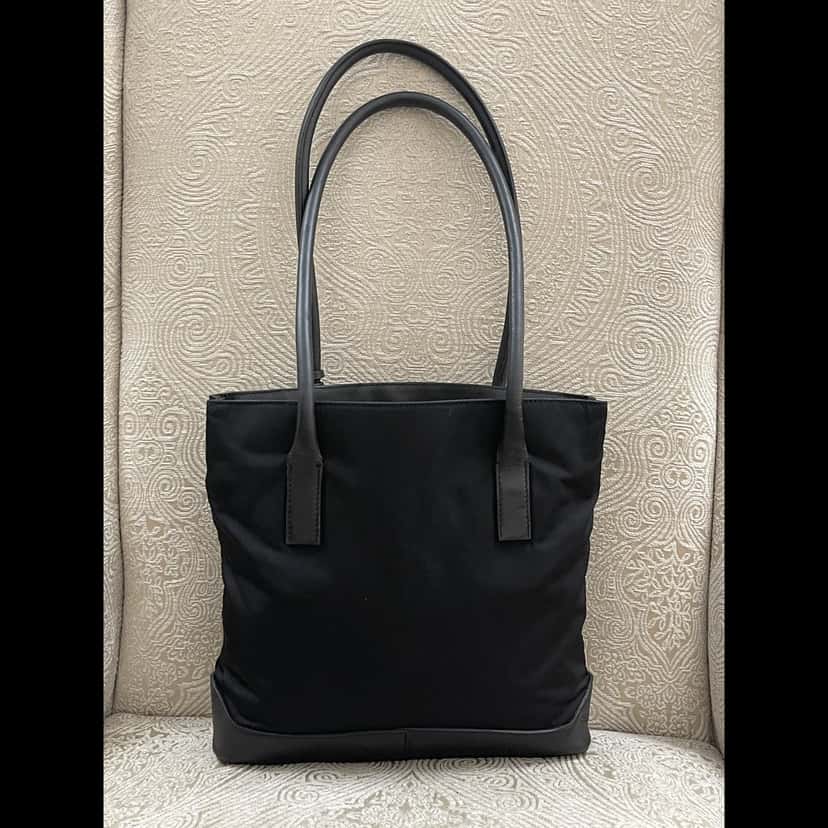 Prada Tessuto Nylon Tote Bag Black Very good condition - Inside View