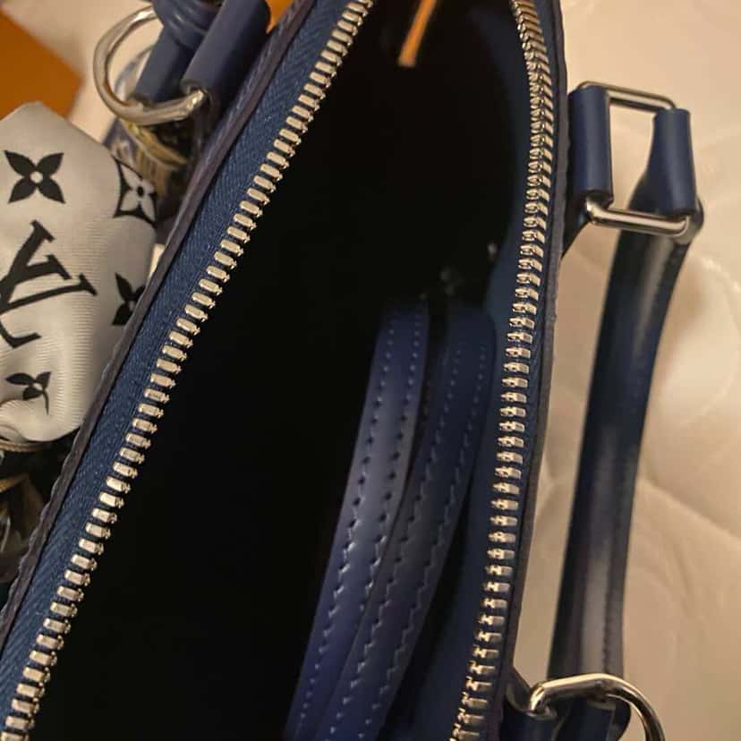 Louis Vuitton Alma BB Navy Leather Metal Very good condition - Inside View