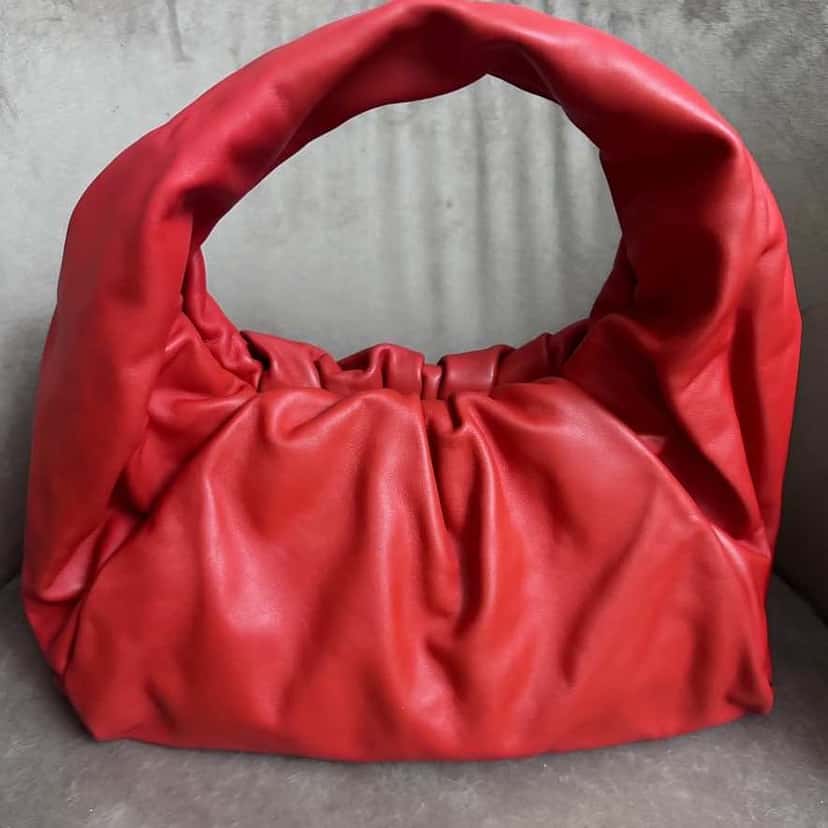 Bottega Veneta The Shoulder Pouch Red Leather Good condition - Back View