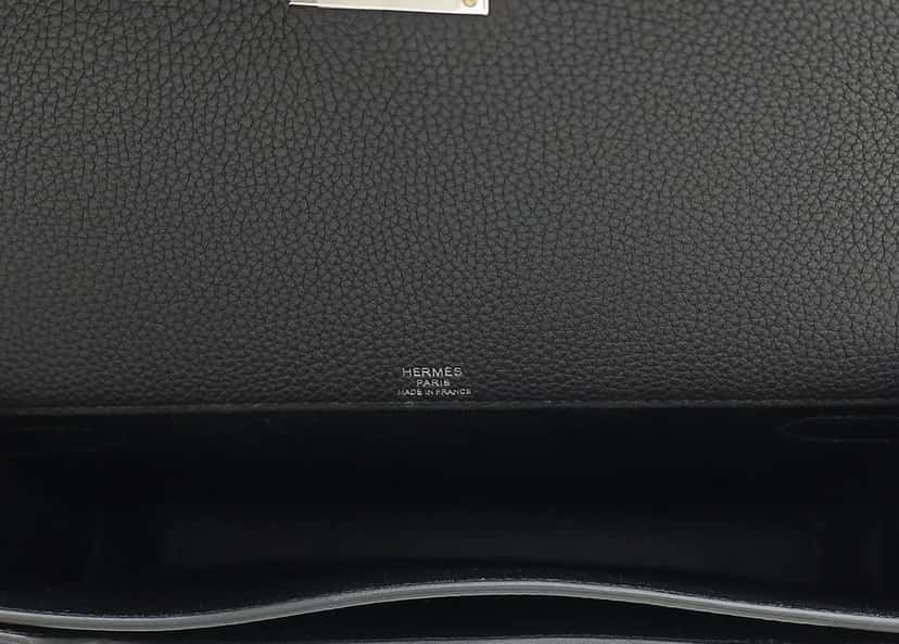 Hermès New Kelly Depeches 25 Black Leather Never worn, with tag - Model View