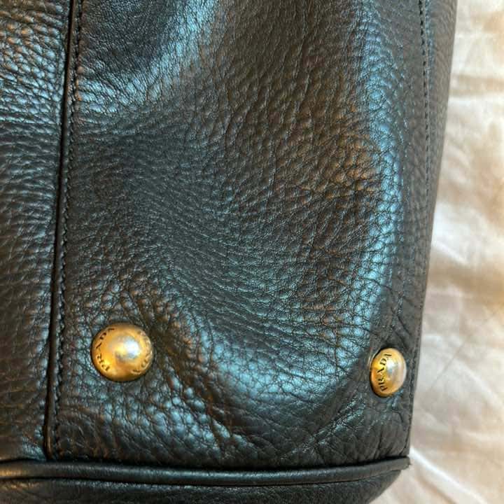 Prada Chain Bowler Black Leather Gold Very good condition - Model View