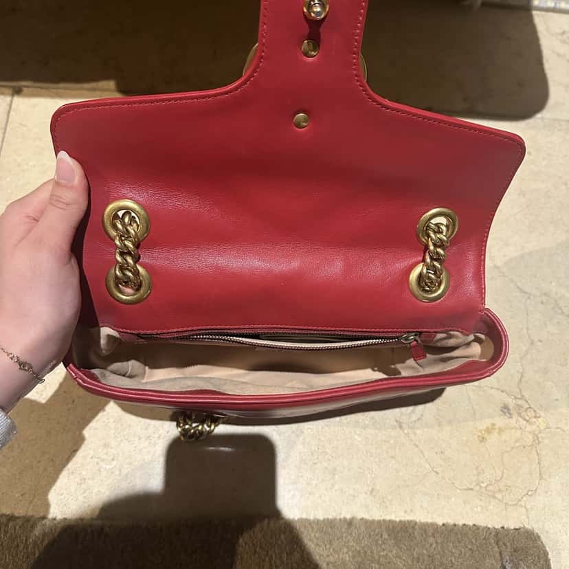 Gucci Gg Marmont Bag Red Leather Very good condition - Model View