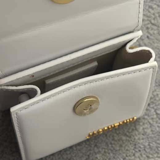 Jacquemus Le Chiquito White Never worn, with tag - Model View