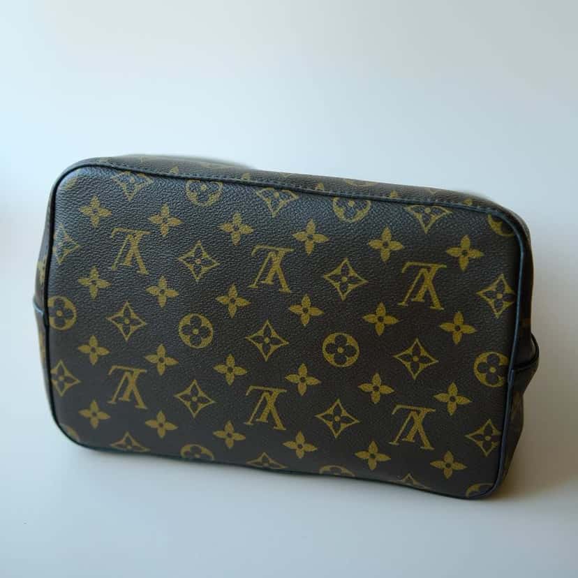 Louis Vuitton NeoNoe MM Canvas Pink Canvas Gold Very good condition - Inside View
