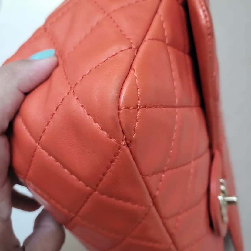 Chanel Classic Flap Red Leather Gold Good condition - Inside View