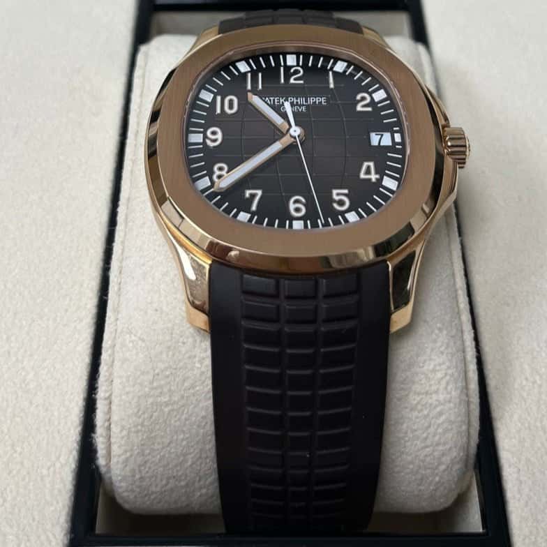 Patek Philippe Aquanaut 40mm Pink Never worn - Inside View