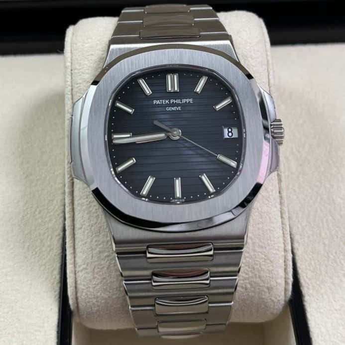Patek Philippe Nautilus 40mm Blue Never worn - Back View