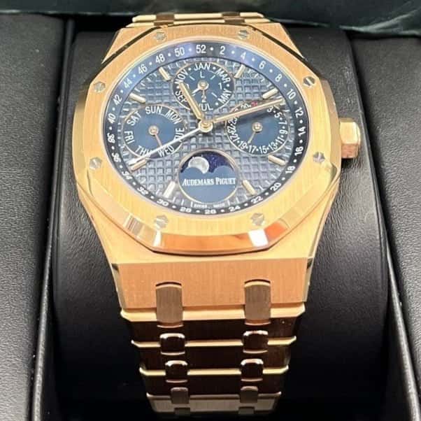 Audemars Piguet Royal Oak Perpetual Calendar 41mm Pink Never worn - Model View