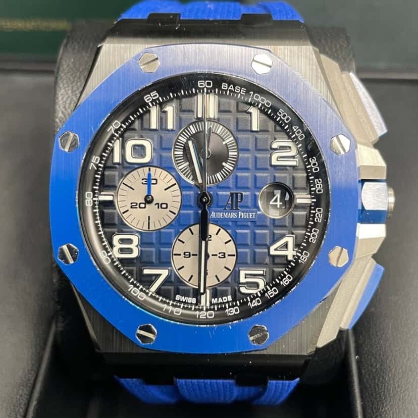 Audemars Piguet Royal Oak Offshore Selfwinding Chronograph 44mm Blue Never worn - Model View