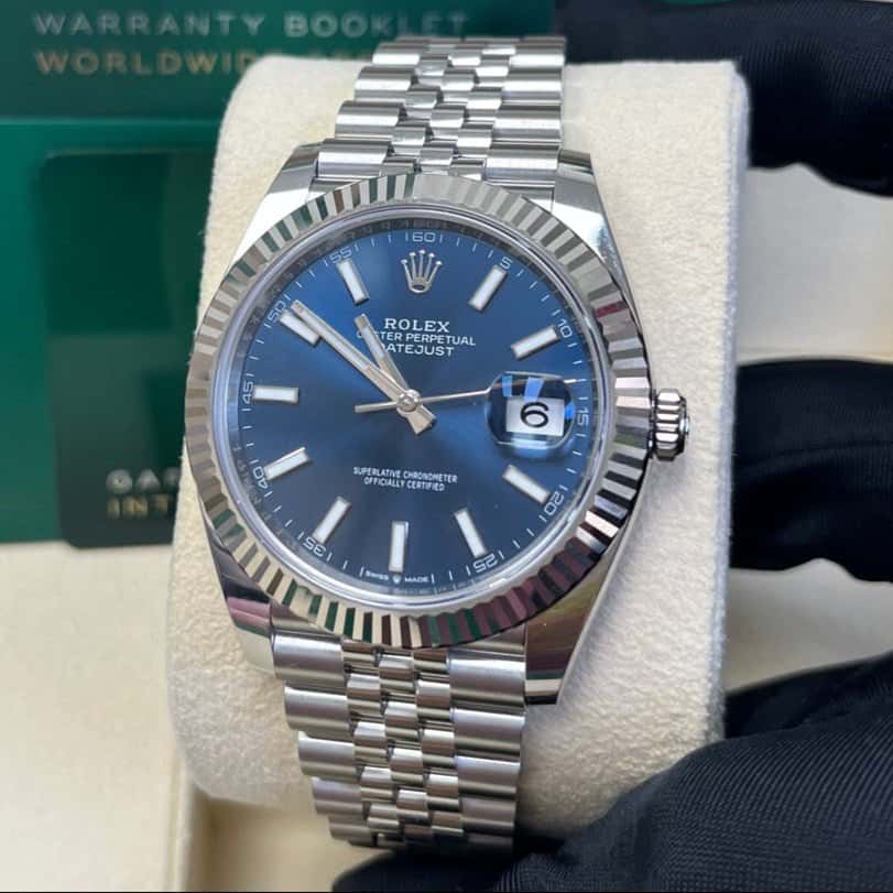 Rolex Datejust 41 Blue Never worn - Inside View