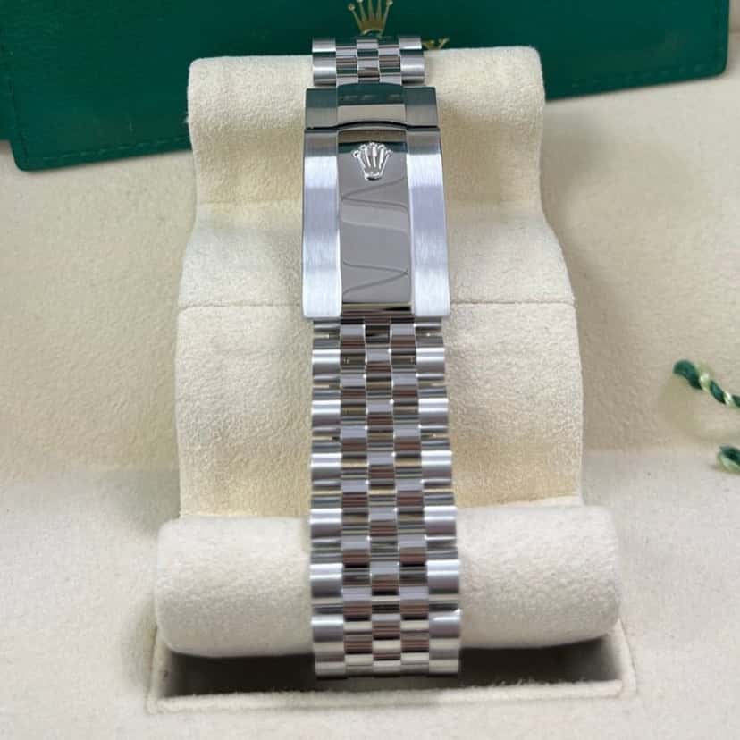 Rolex Datejust 41 Blue Never worn - Inside View