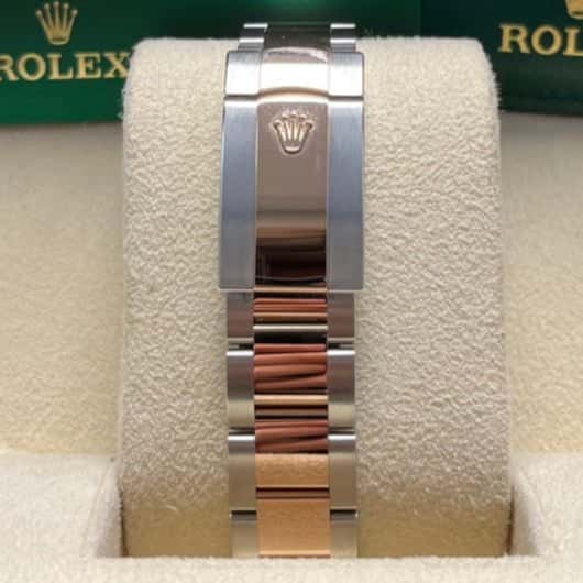 Rolex Datejust 41 Pink Never worn - Model View