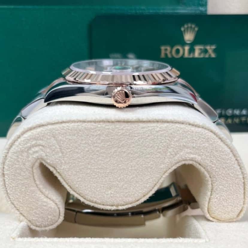 Rolex Datejust 41 Pink Never worn - Back View