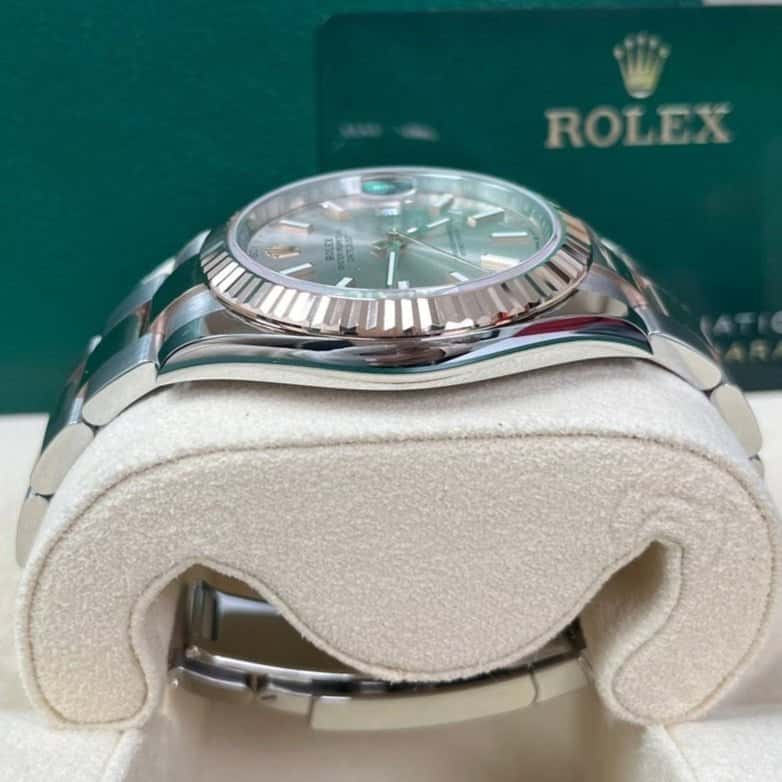 Rolex Datejust 41 Pink Never worn - Inside View