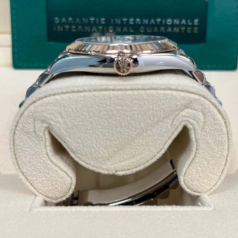 Rolex Datejust 41 Pink Never worn - Inside View