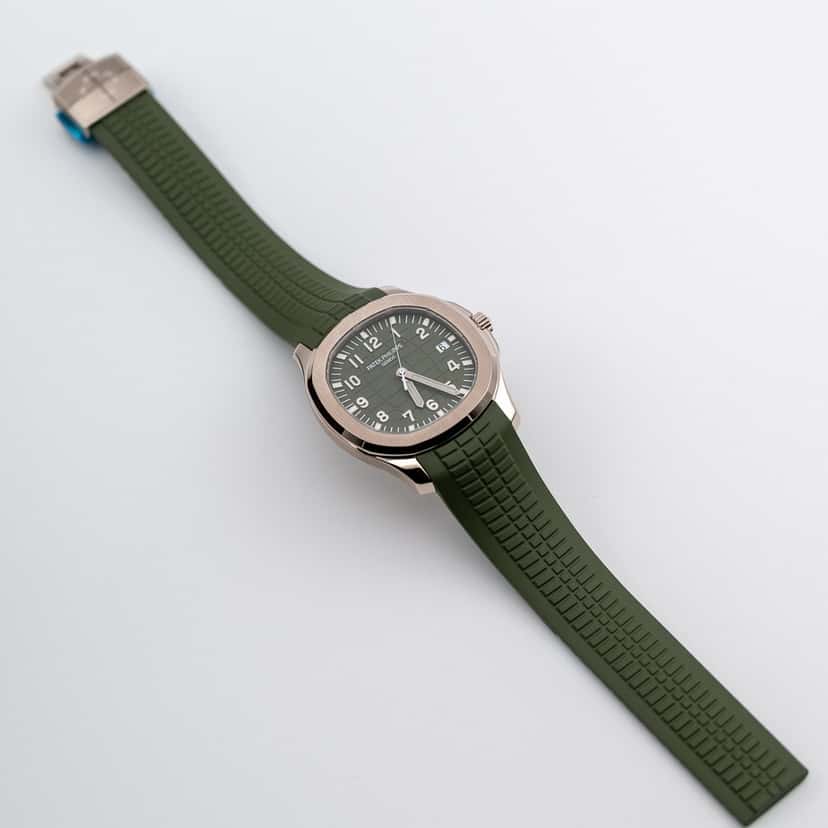 Patek Philippe Aquanaut 42mm Green Never worn - Back View