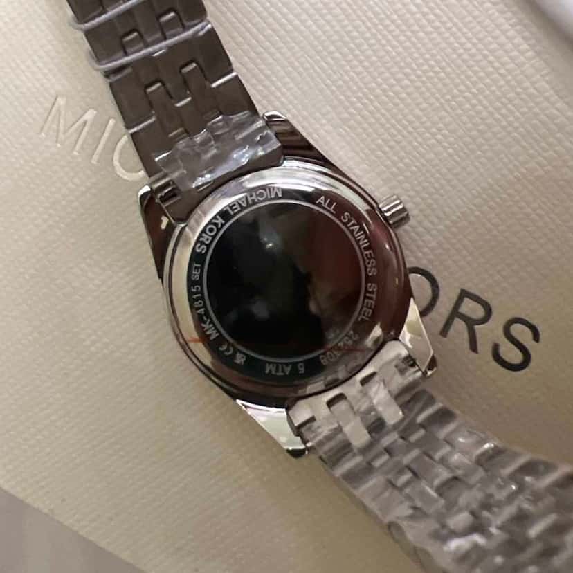 Michael Kors mk4815 Gold Never worn, with tag - Inside View