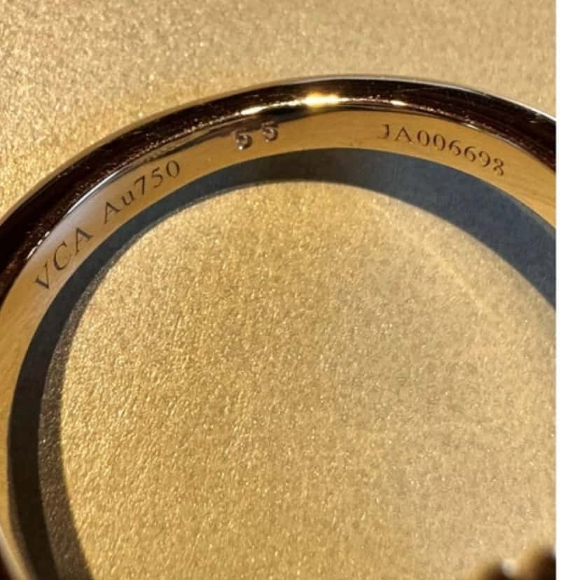 Van Cleef & Arpels Alahambra Between The Ring Gold Gold Very good condition - Box View