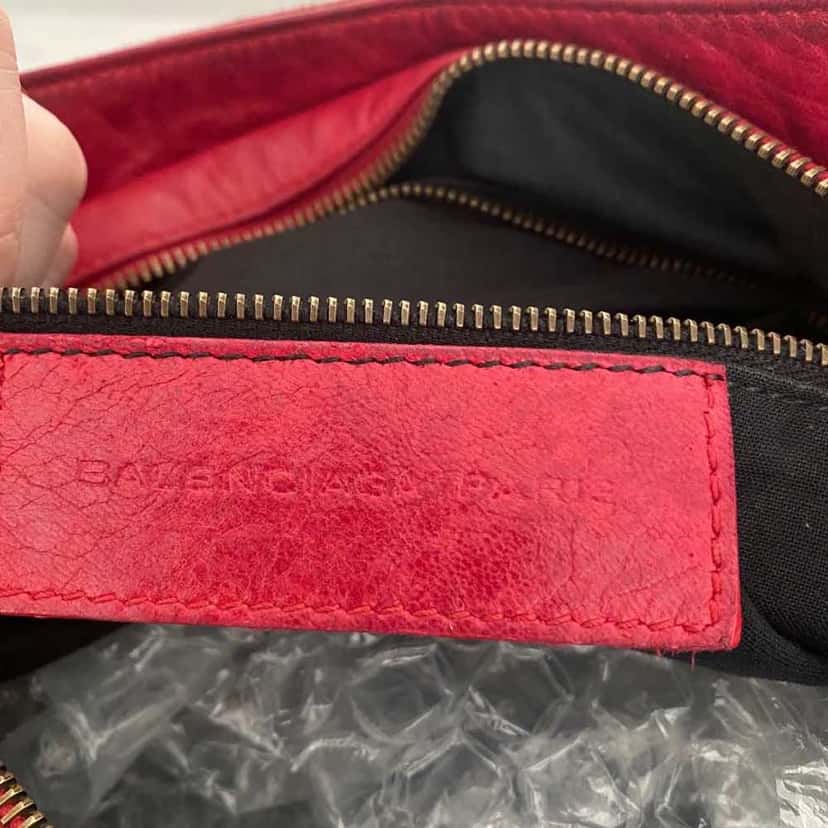 Balenciaga City Red Leather Metal Good condition - Inside View