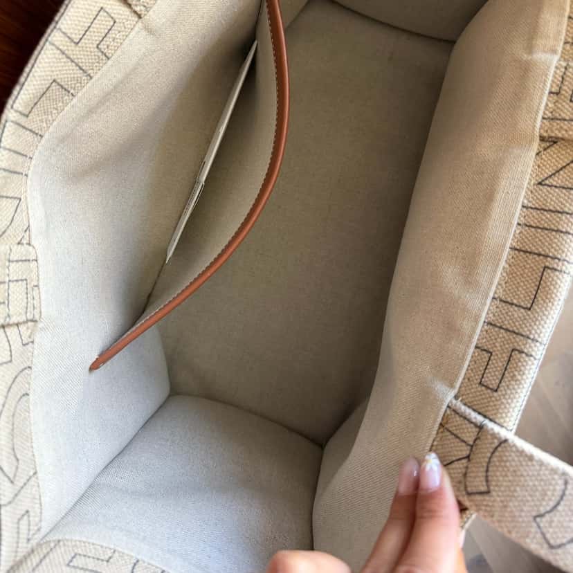 Celine Cabas Beige Cotton Very good condition - Model View