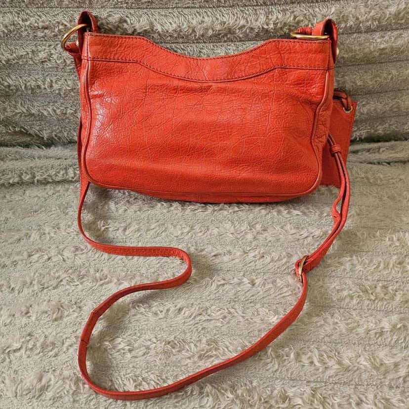 Balenciaga Hip Crossbody Orange Leather Gold Good condition - Model View