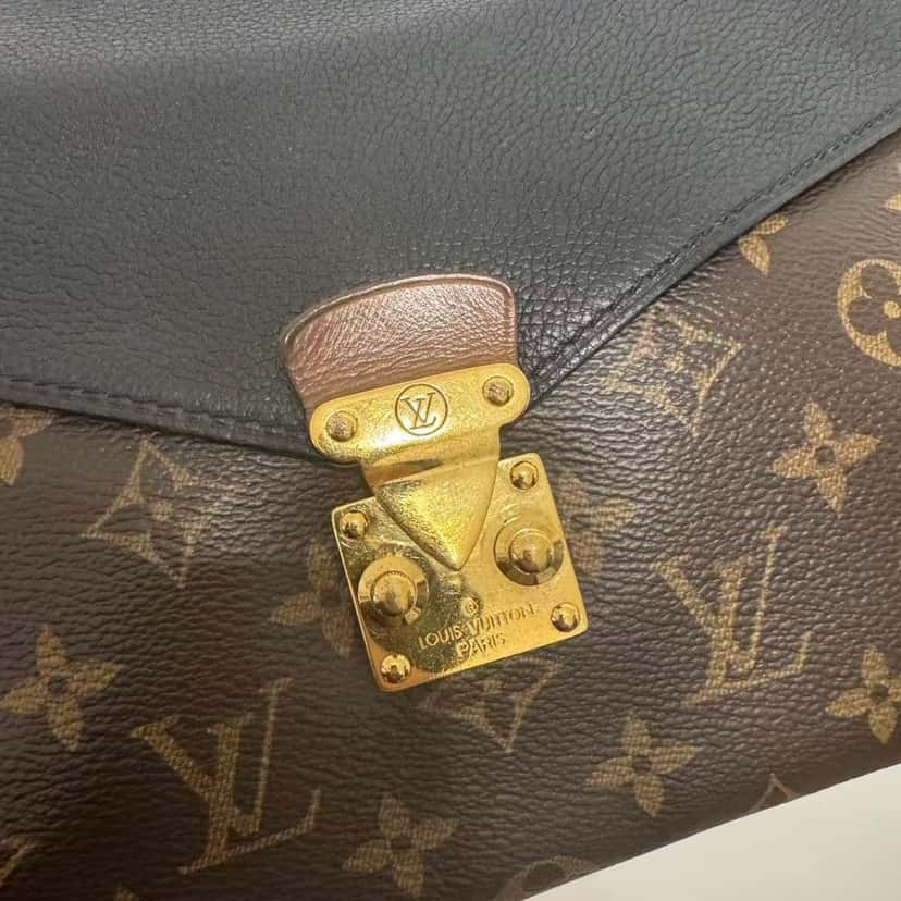 Louis Vuitton Pallas chain black monogram Brown Leather Good condition - Box View