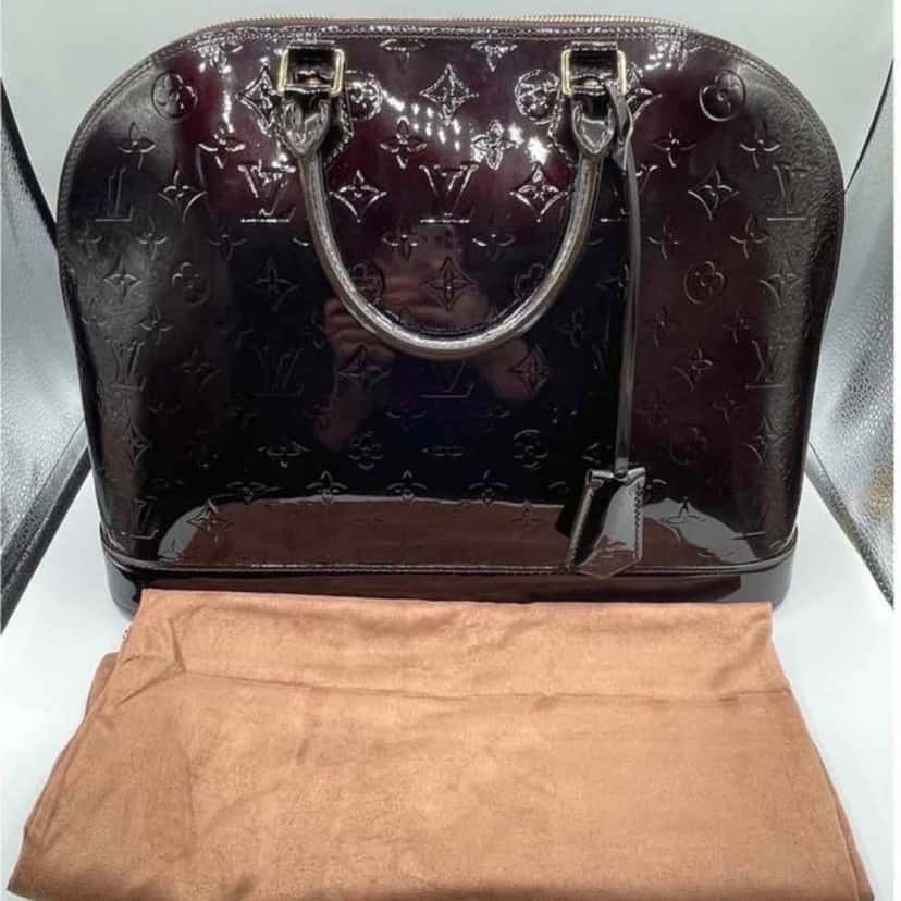 Louis Vuitton Alma Burgundy Leather Gold Never worn - Back View