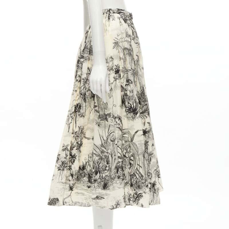 Christian Dior Beige Print Midi Beige Cotton Never worn - Model View
