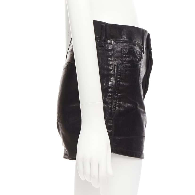 Saint Laurent Coated Cotton Shorts Black Cotton Very good condition - Model View