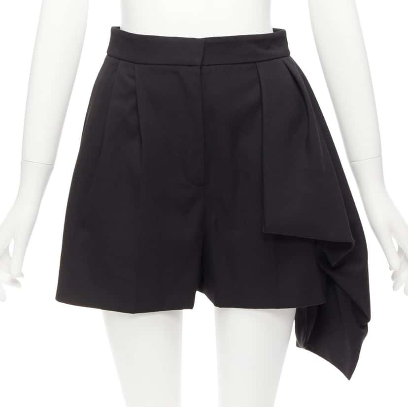 Alexander McQueen Cascade Wide Shorts Black Wool Never worn - Front View