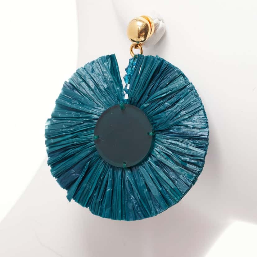 Oscar de la Renta Raffia Plate Earrings Green Good condition - Model View