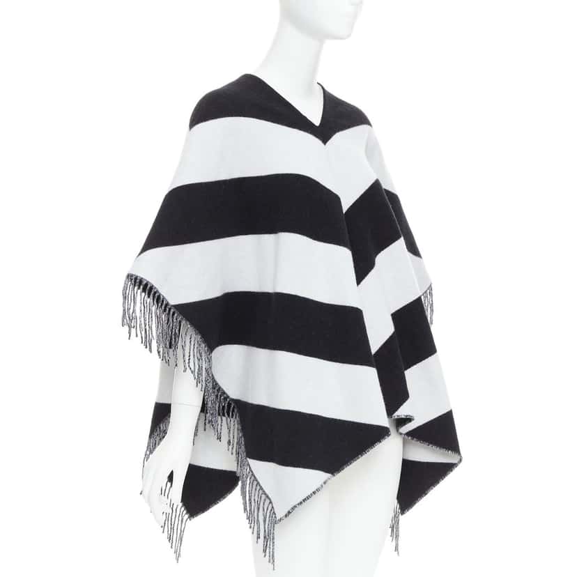 VALENTINO GARAVANI Product Black Wool Very good condition - Inside View