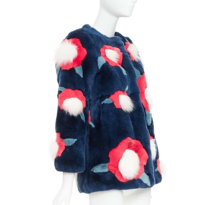 Yves Salomon Product Navy Fur Very good condition - Model View