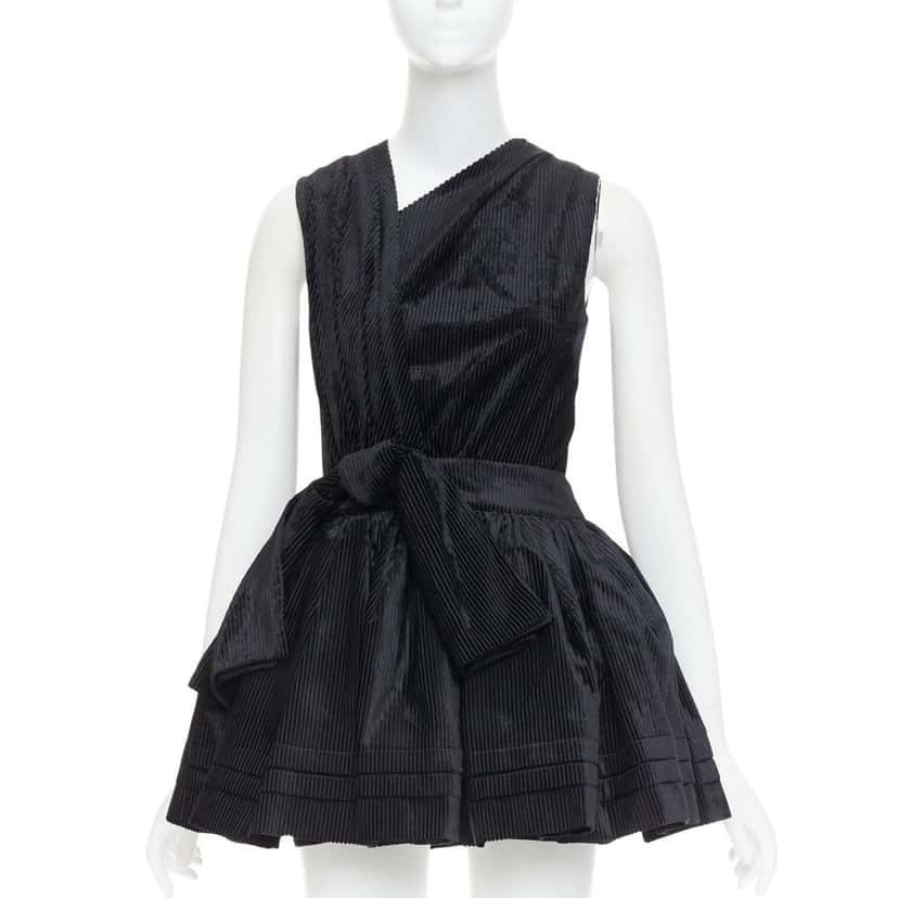 Shushu Tong Tuck Edge Sloping Black Polyester Very good condition - Front View