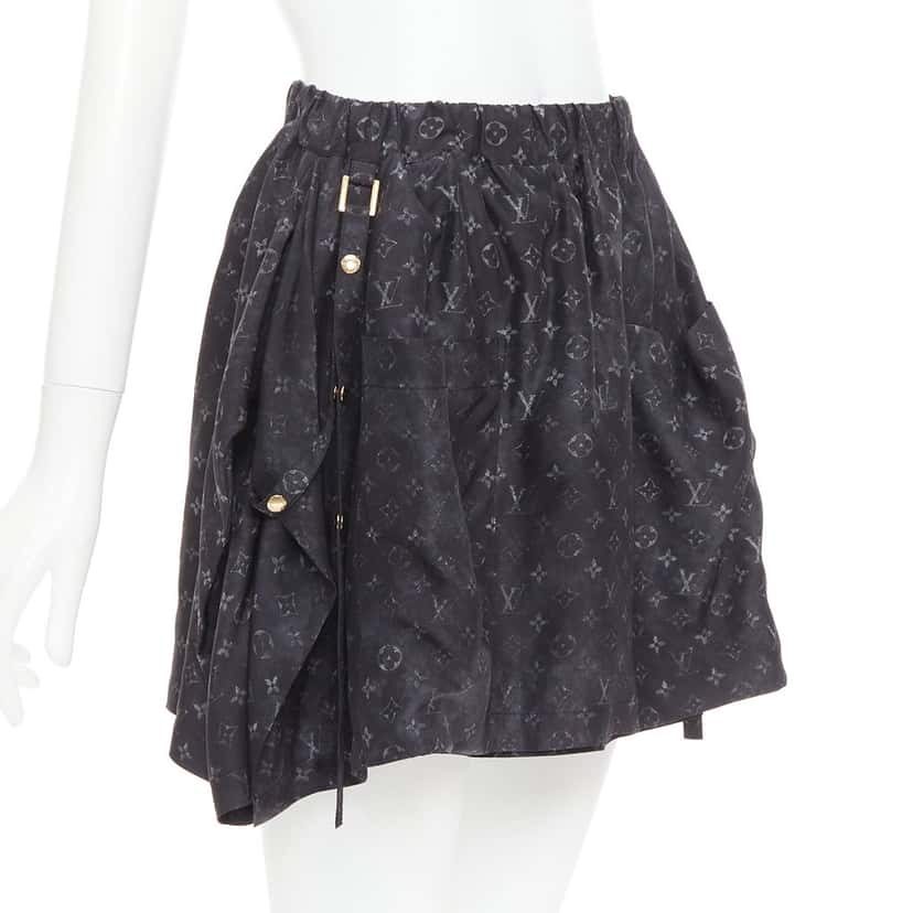 Louis Vuitton 1AAY5G Monogram Cloud Pocket Grey Silk Very good condition - Inside View