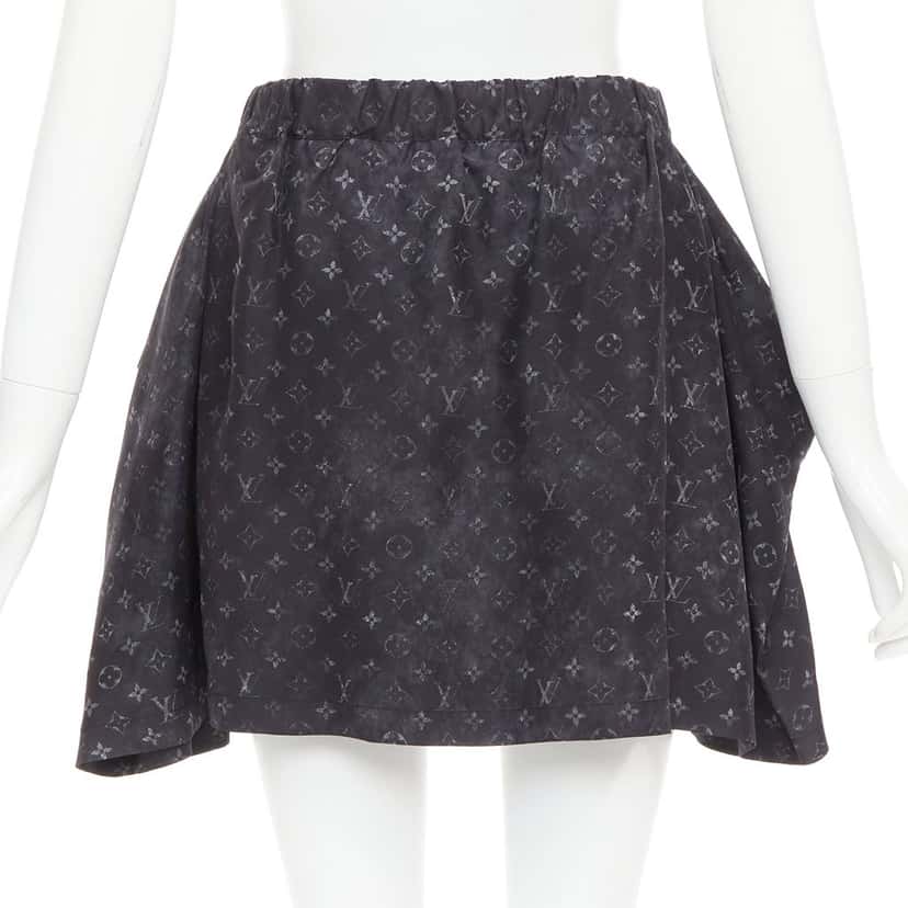 Louis Vuitton 1AAY5G Monogram Cloud Pocket Grey Silk Very good condition - Box View