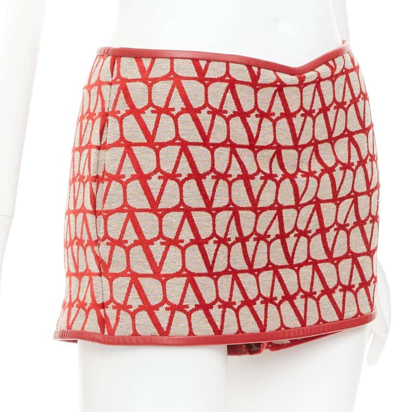 Valentino Toile Iconographe Beige Polyester Very good condition - Inside View