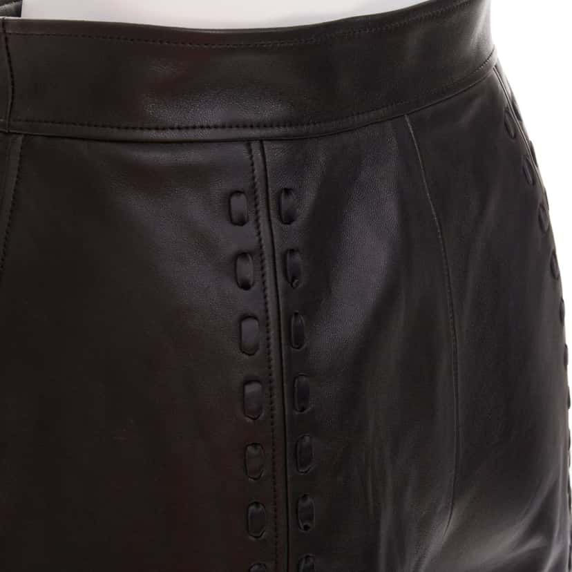 Alexander McQueen Product Black Leather Very good condition - Back View