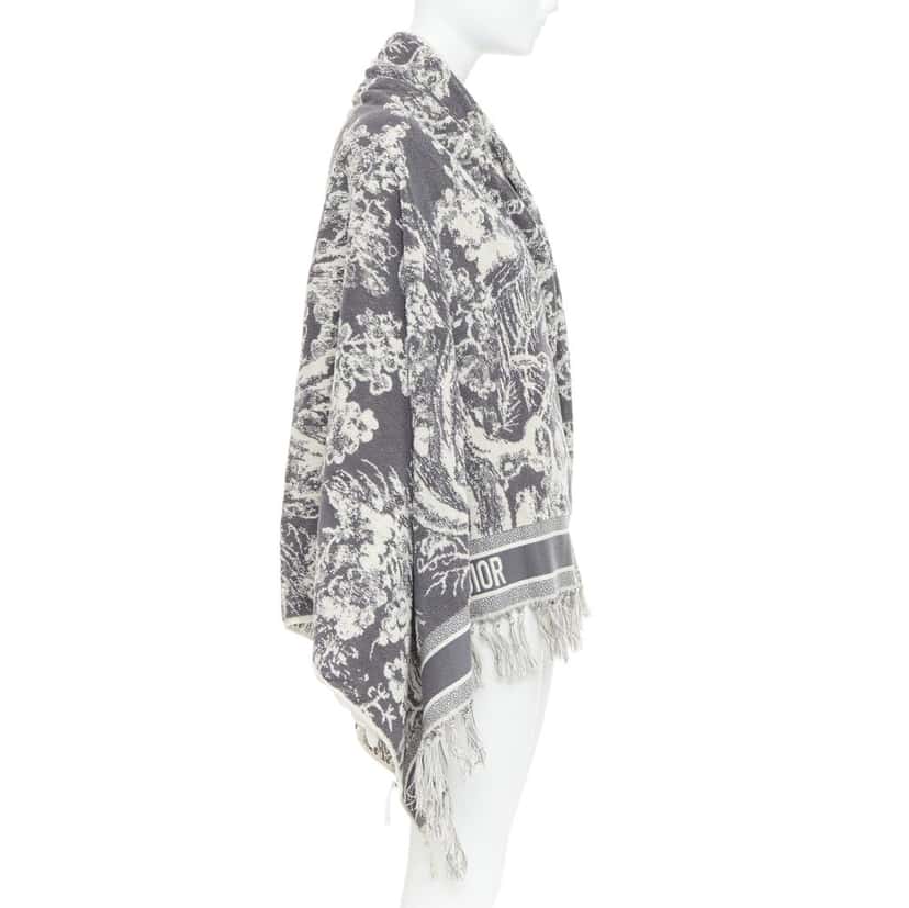 Dior Product Beige Cotton Very good condition - Model View