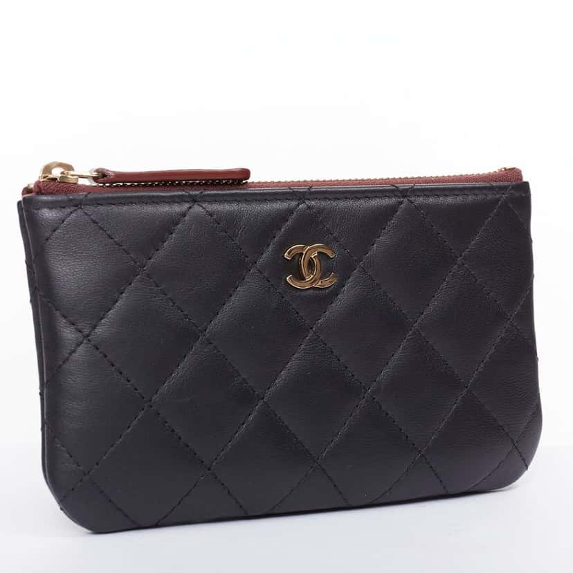Chanel CLASSIC SMALL ZIPPED POUCH Black Leather Very good condition - Inside View