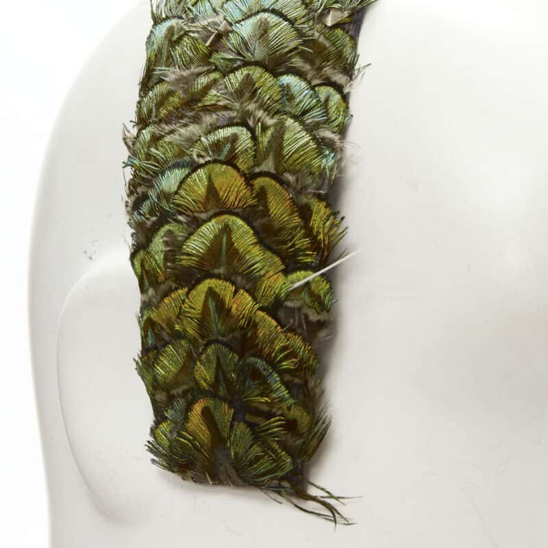 NON SIGNE / UNSIGNED Feather Sequin Band Green Never worn - Box View