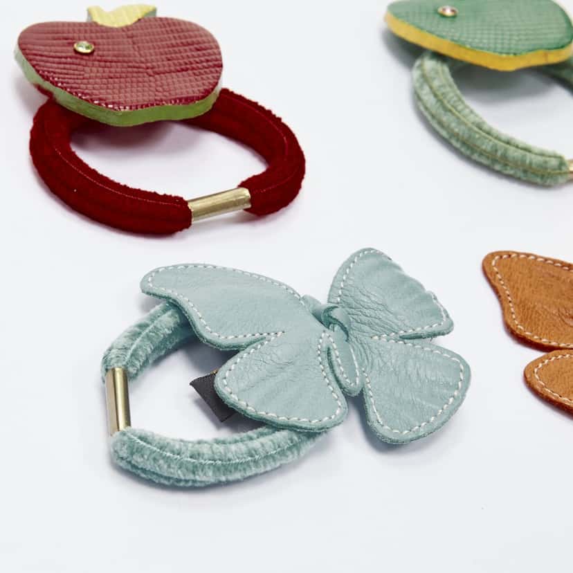 NON SIGNE / UNSIGNED Apple Butterfly Tie MultiColor Leather Very good condition - Model View