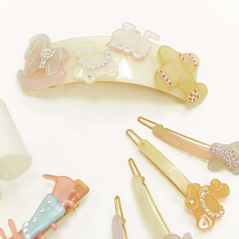 NON SIGNE / UNSIGNED Horse Bangle Clip MultiColor Plastic Very good condition - Inside View