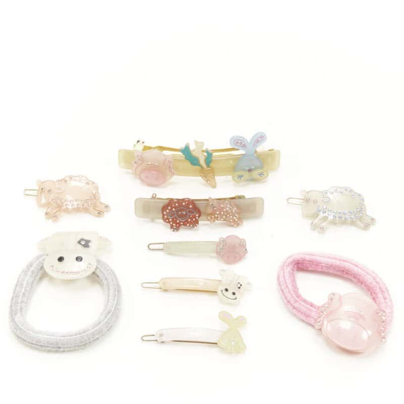 NON SIGNE / UNSIGNED Farm Hair Clips Other Plastic Very good condition - Front View