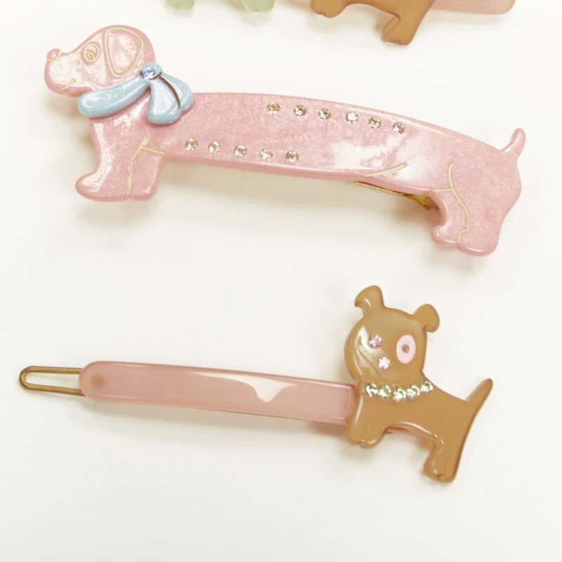 NON SIGNE / UNSIGNED Dog Hair Clips MultiColor Plastic Never worn - Model View