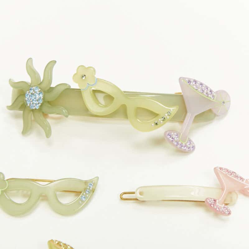 NON SIGNE / UNSIGNED Martini Hair Clips MultiColor Plastic Very good condition - Inside View