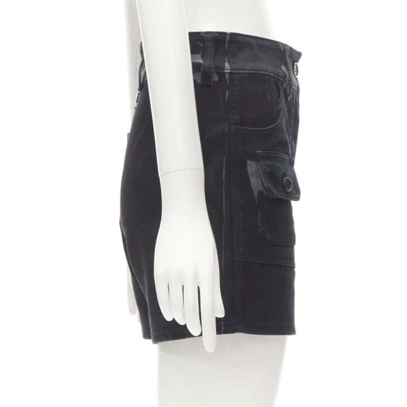 Prada Camo Cargo Shorts Black Cotton Very good condition - Model View