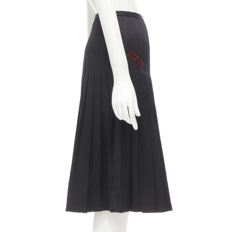 Dsquared2 Angel Pleated Skirt Black Wool Never worn - Model View