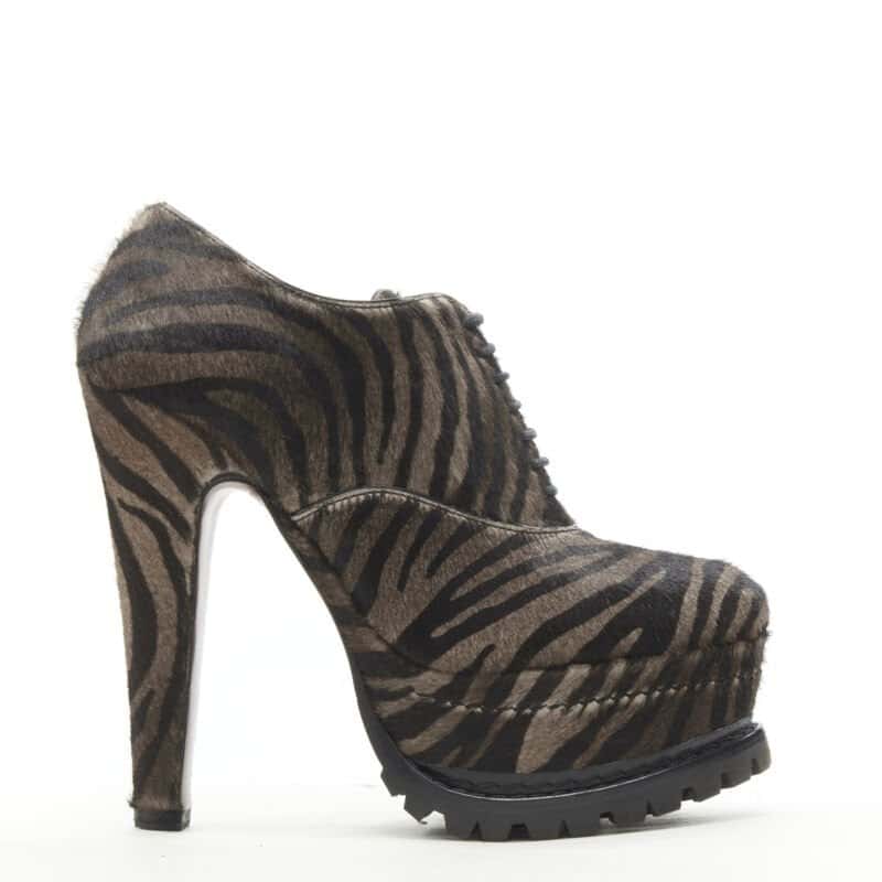 Alaia Zebra Stripe Sole Bootie Brown Leather Never worn - Front View