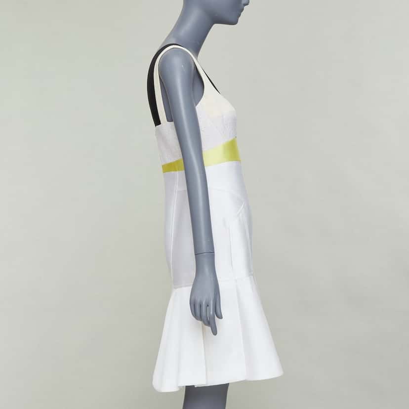 J.MENDEL Product Beige Silk Very good condition - Model View